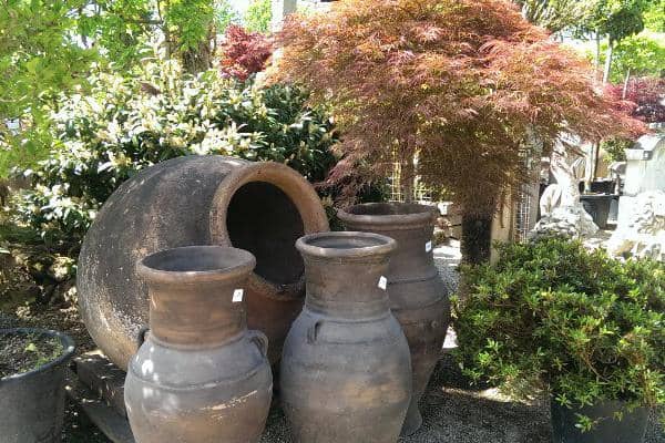 Finden Sie tolle Vasen und Amphoren für Ihren Garten bei Enzo Giardino