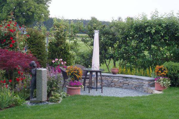 Skulpturen und Figuren aus Bronze für Ihren Garten bei Enzo Giardino