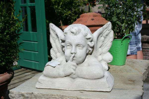 Engel Figur bei Enzo Giardino für Ihren Garten